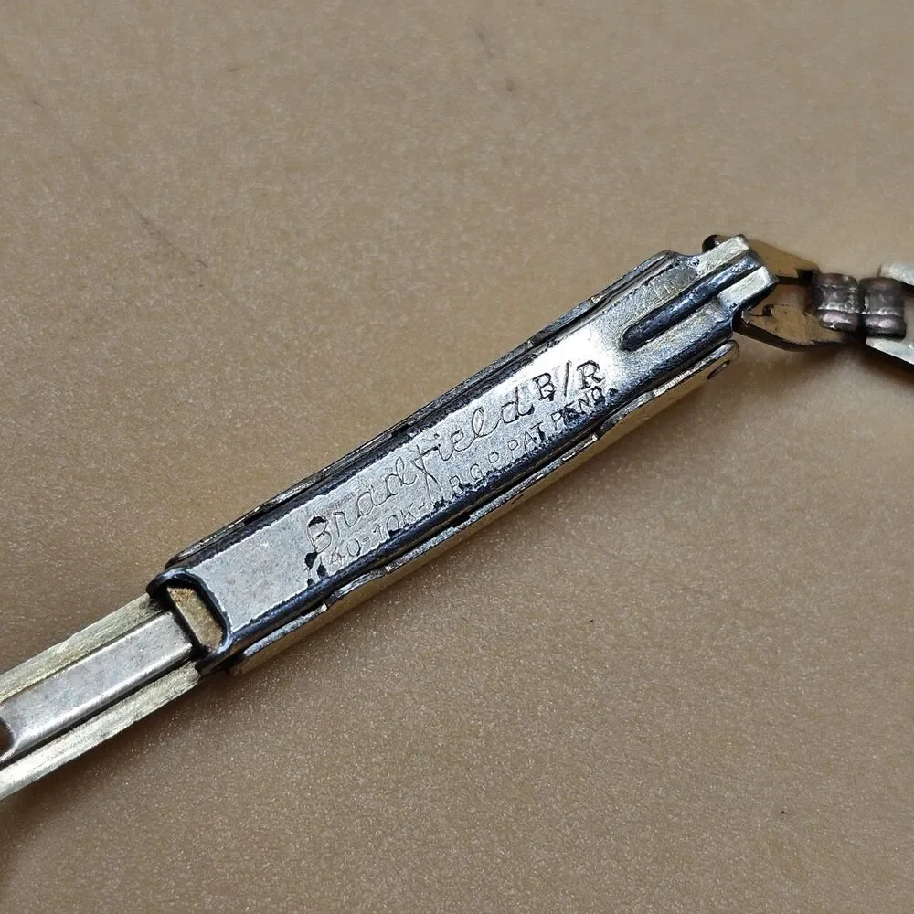 Antique Wyda Watch Co. 1529 6 Jewel Two Adjustments Swiss Ladies Watch Runs